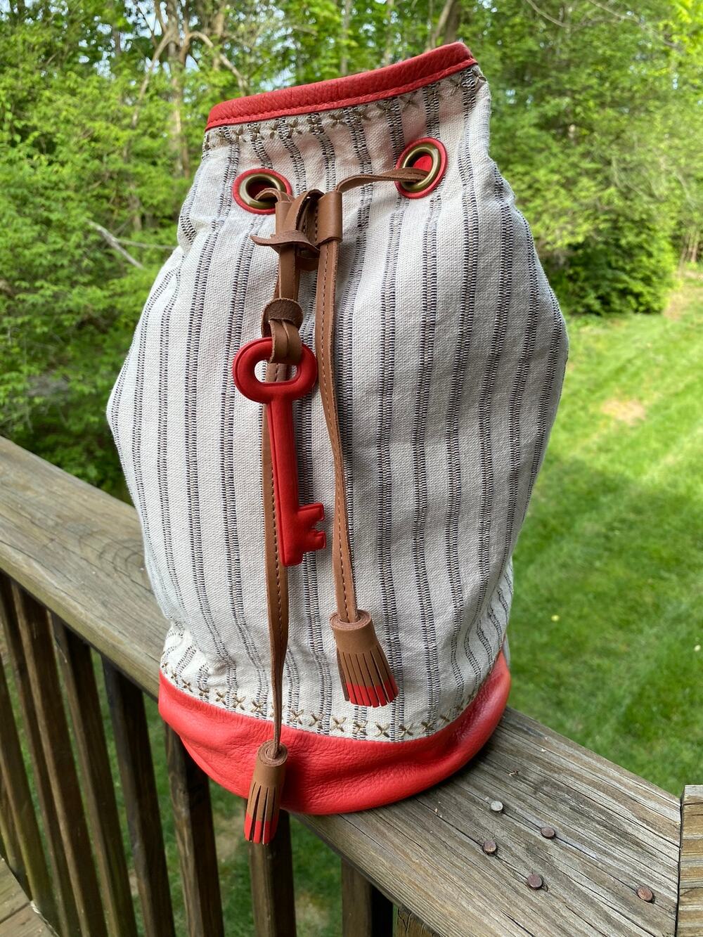 Fossil Hudson Sling Strip Bag